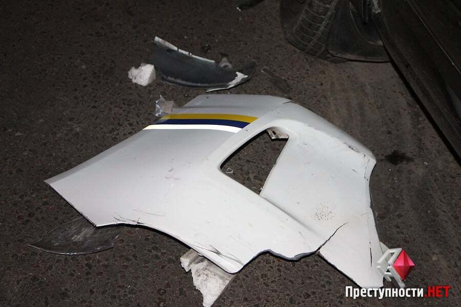 В Николаеве авто полиции попало в ДТП: пострадал патрульный