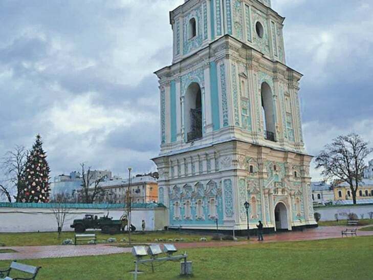 Пізанська вежа по-київськи: дзвіниця Софії нахилилася на 12,5 см