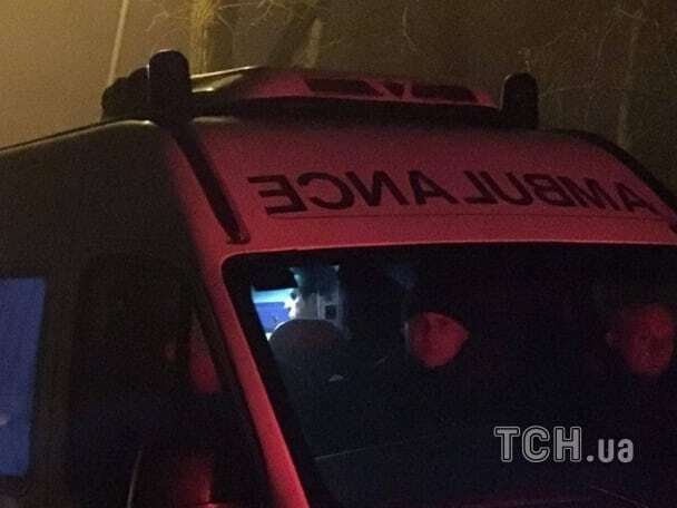 В квартиру Корбана ворвались с обыском, лидера УКРОПа насильно вывезли в Киев. Фото и видеофакт