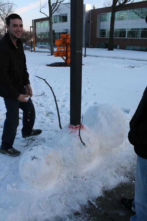 Подборка креативных снеговиков от людей с отличным чувством юмора