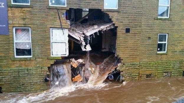 Велика вода накрила Британію: влада оголосила масову евакуацію. Фоторепортаж