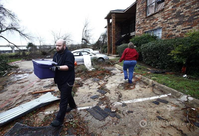 Шторм у США: десятки будинків зруйновано, скасовані 4000 рейсів. Фоторепортаж