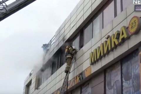 В Одессе вспыхнул пожар в ночном клубе "Огни"