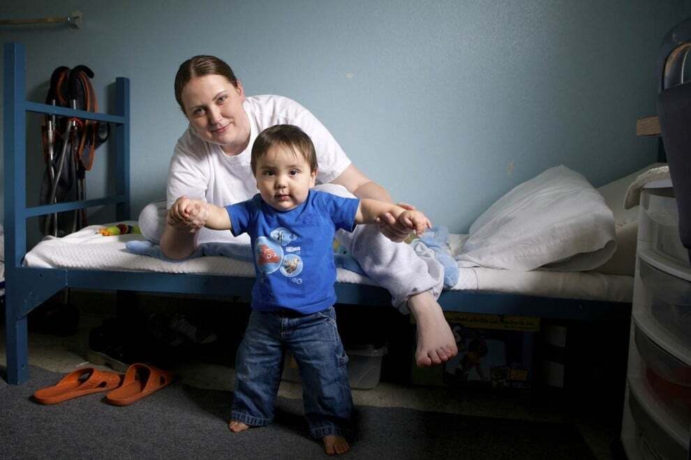 Рожденные за решеткой: как становятся родителями в тюрьмах США