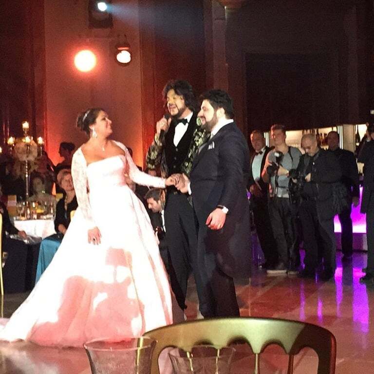 Оперна діва і спонсор терористів Нетребко закотили шикарне весілля у Відні: опубліковані фото