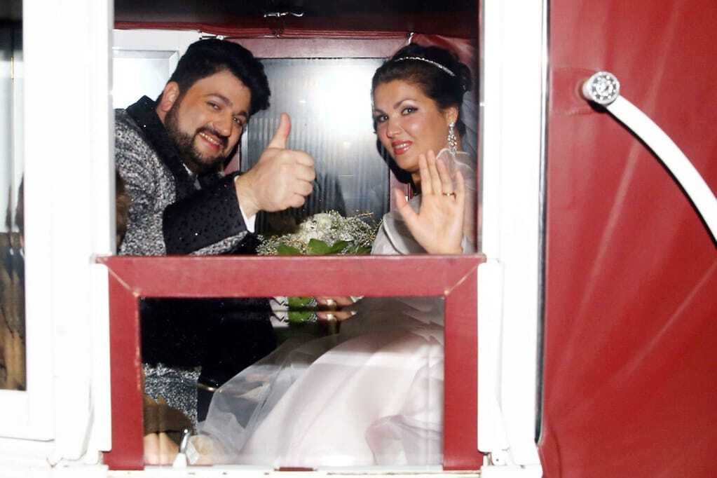 Оперная дива и спонсор террористов Нетребко закатила шикарную свадьбу в Вене: опубликованы фото