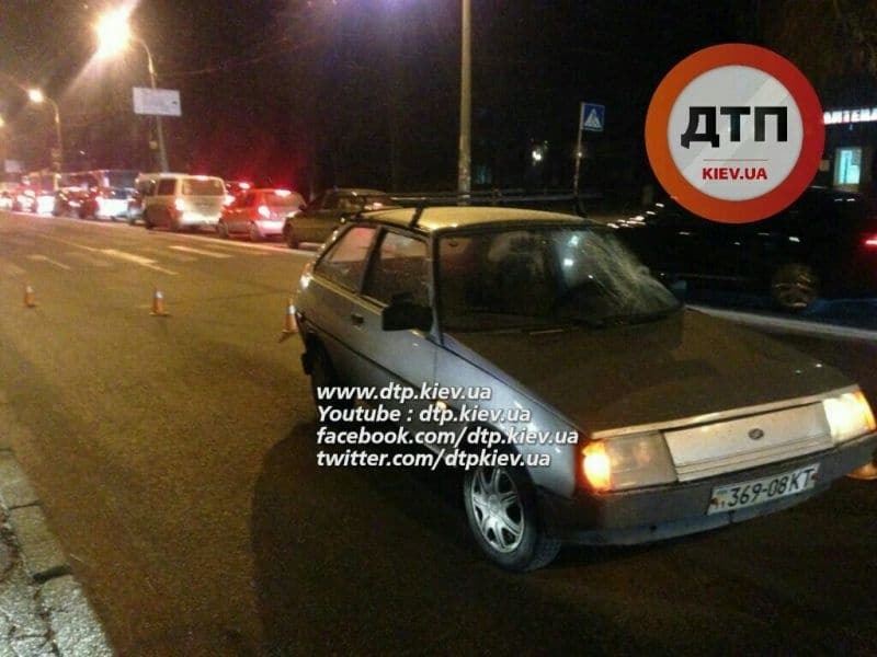 У Києві на Щербакова водій "Таврії" збив пішохода