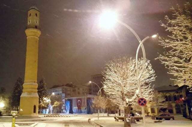 Снігова казка: напередодні Нового року Туреччину замело. Фоторепортаж
