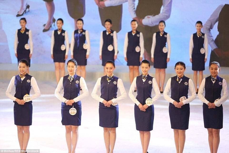 Почти конкурс красоты: как в Китае жестко выбирают стюардесс