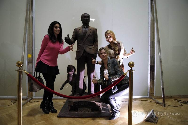 В Санкт-Петербурге сделали ростовую статую Путина из шоколада
