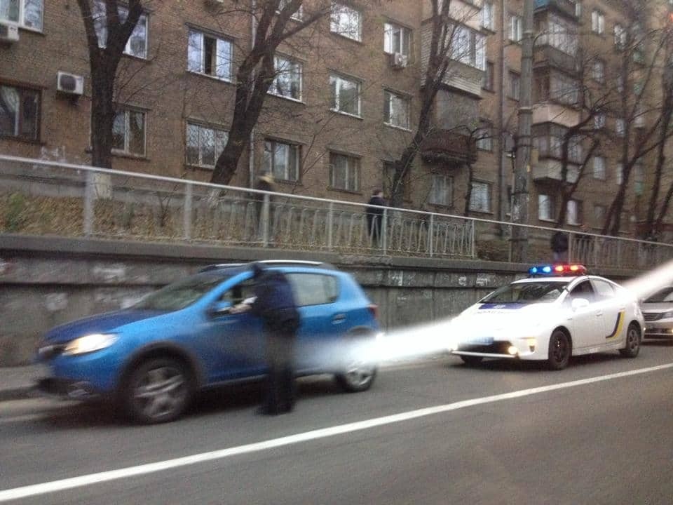 Поліція Києва в тягучці влаштувала полювання на автопорушників: опубліковані фото