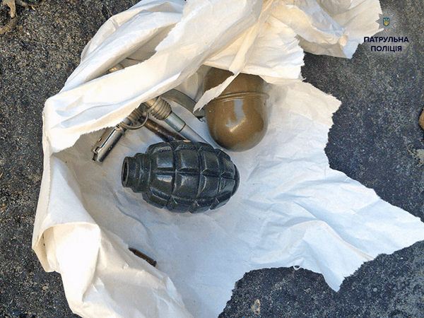 В Киеве дворник нашел гранаты