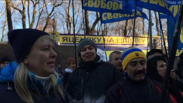 "Яценяку на гілляку!": на митинге в Киеве потребовали отставки Яценюка