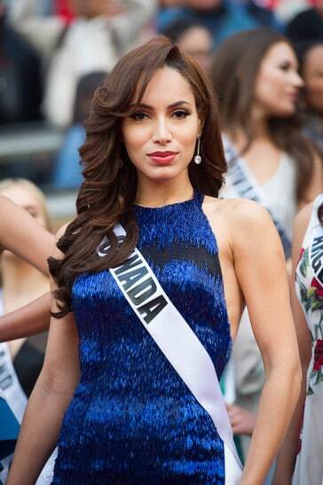 "Міс Всесвіт 2015": представниця України зустрілася з суперницями