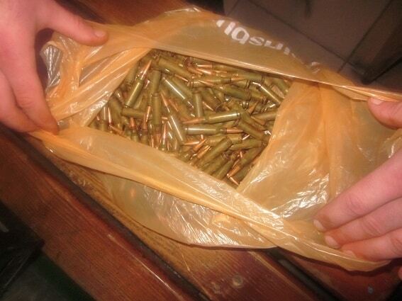 У метро з гранатами: у Києві затримали військового з підозрілою сумкою