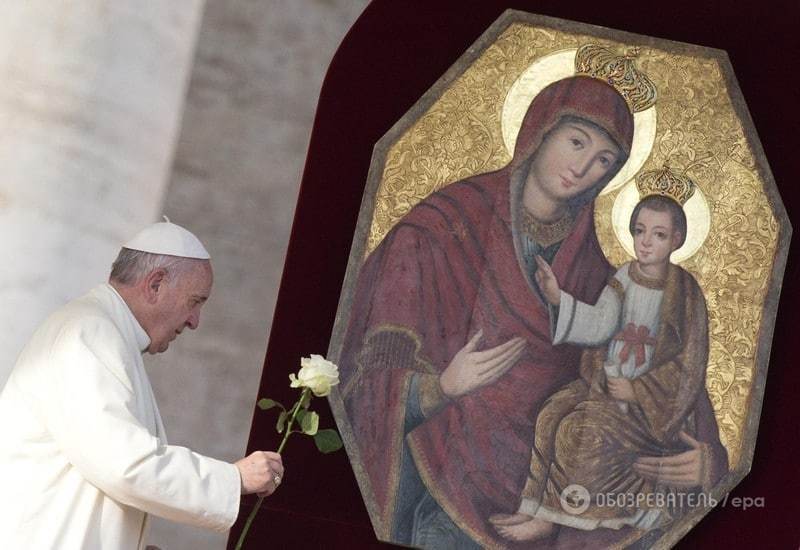На вимогу Папи Франциска до Ватикану привезли українську ікону