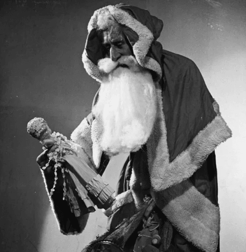 20 лучших ретро-фото Санта-Клаусов, внушающих страх и ужас