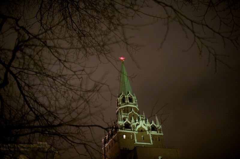 Канадський фотограф зробив шокуючу підбірку знімків з Росії "П'яна наречена"