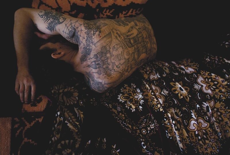 Канадський фотограф зробив шокуючу підбірку знімків з Росії "П'яна наречена"