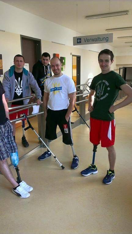 Немецкие врачи сделали из раненых воинов АТО настоящих киборгов: фотофакт