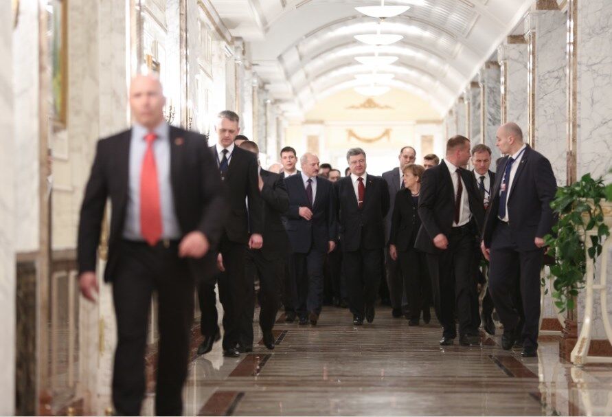 Минская встреча "нормандской четверки" продолжилась в широком формате