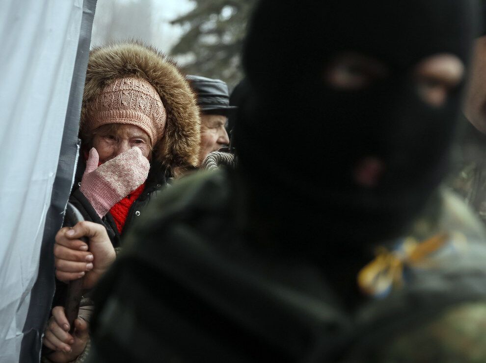 Опубліковані несамовиті фото з Дебальцевого: 500 людей залишилися в пеклі