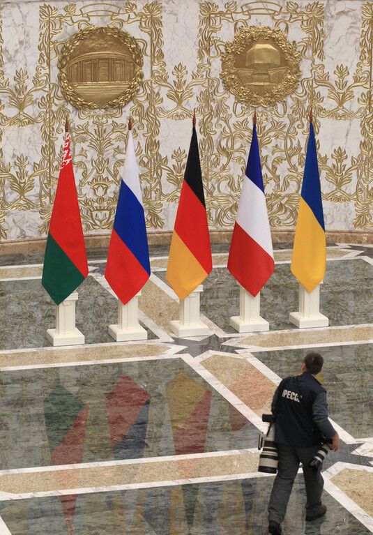 Минские переговоры: подробности и первые итоги