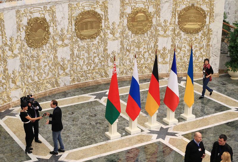 Порошенко, Меркель, Олланд уже в Минске. Путин приехал на переговоры последним