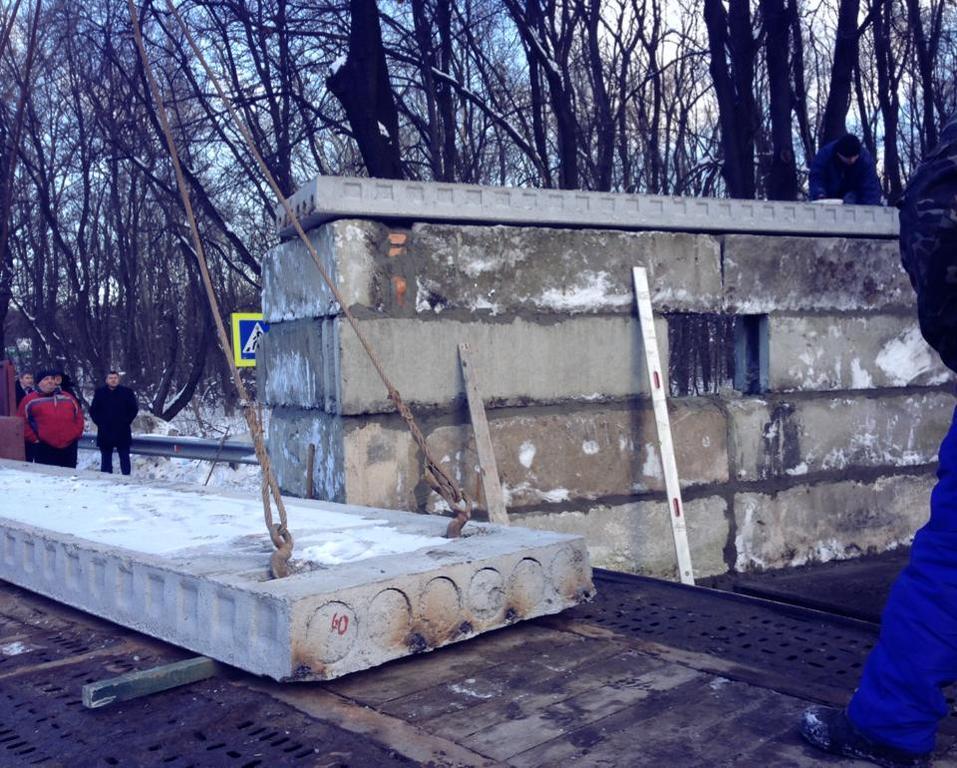 При въезде в Киев предприниматели построили новый блокпост
