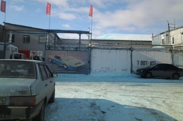 Суровый Челябинск продолжает удивлять: в городе выпал голубой снег с запахом металла