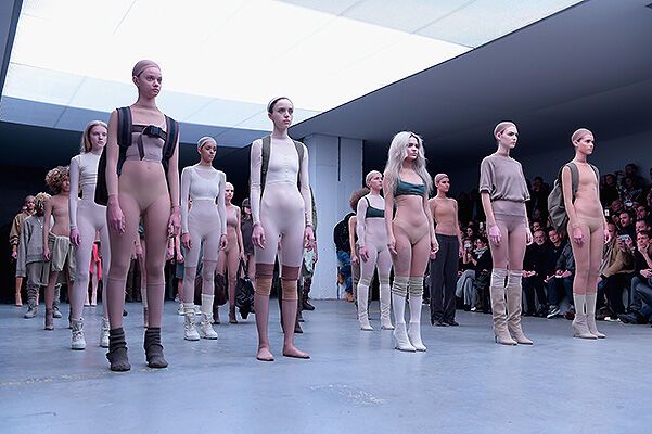 В Нью-Йорке открылась Неделя моды: коллекция Канье Уэста и сюрприз от украинских дизайнеров