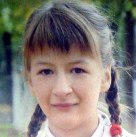 На Киевщине пропала 15-летняя школьница: опубликованы фото