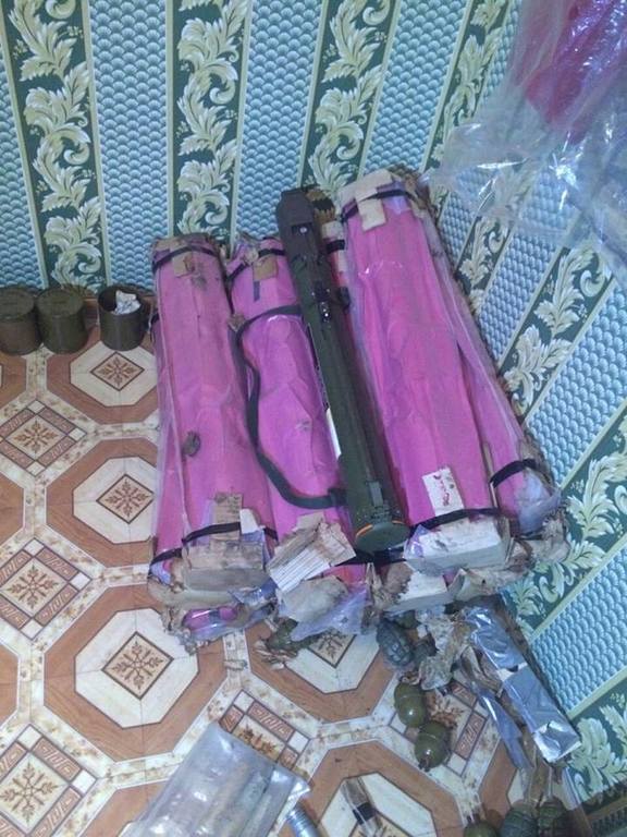 В Одессе нашли беспрецедентный арсенал оружия: фото "находок"