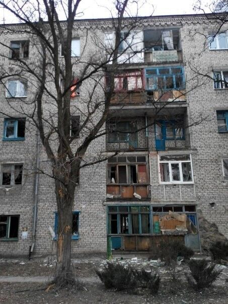 Боевики разгромили поселок Мироновский под Дебальцево: опубликованы фото и видео