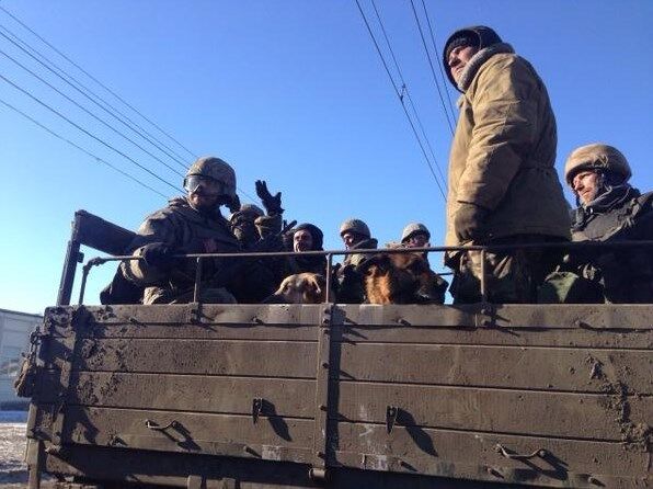 Журналист сообщил об отступлении украинских бойцов из Дебальцево. Штаб АТО опровергает