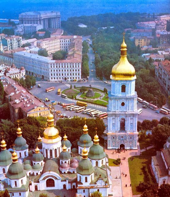 Фоторепортаж из прошлого: обычный будний день советского гражданина