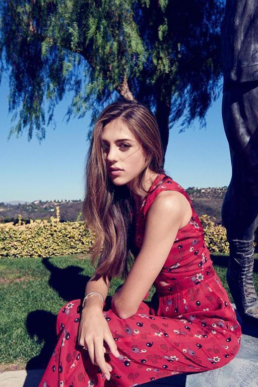 16-летняя дочь Сильвестра Сталлоне покоряет модный глянец