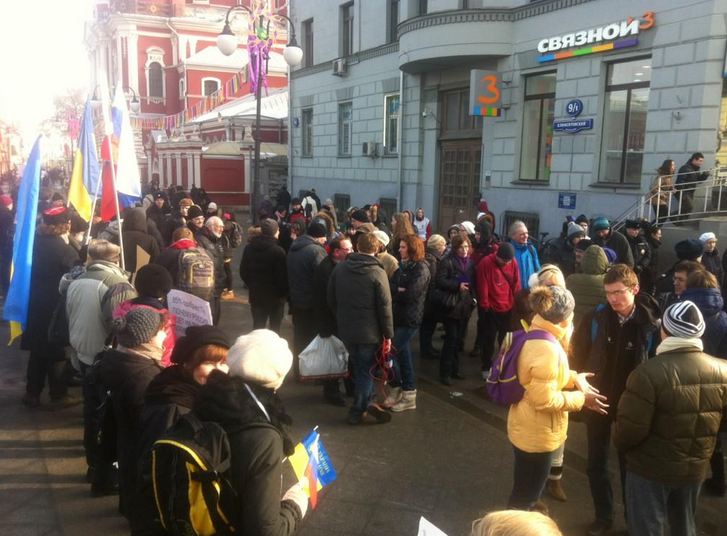 "Русский мир - это ложь?" В Москве протестовали против войны с Украиной: фото с митинга