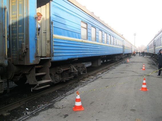 Во Львове в поезде нашли тайник с боеприпасами: опубликованы фото