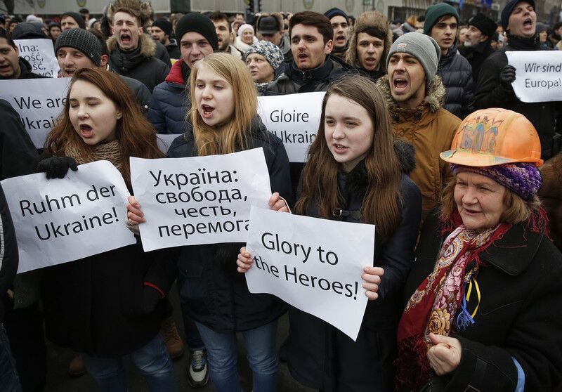 В Киеве прошел Марш Достоинства: опубликованы фото и видео