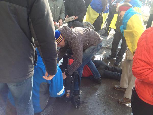 От мирного шествия до АТО: главные подробности, фото и видео теракта в Харькове