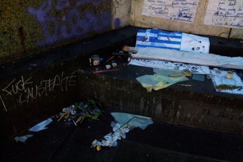 В Париже разрушили мемориал в память о жертвах теракта Charlie Hebdo. Фотофакт