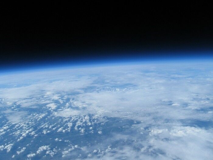 Удивительные снимки из космоса, сделанные обычным фотоаппаратом