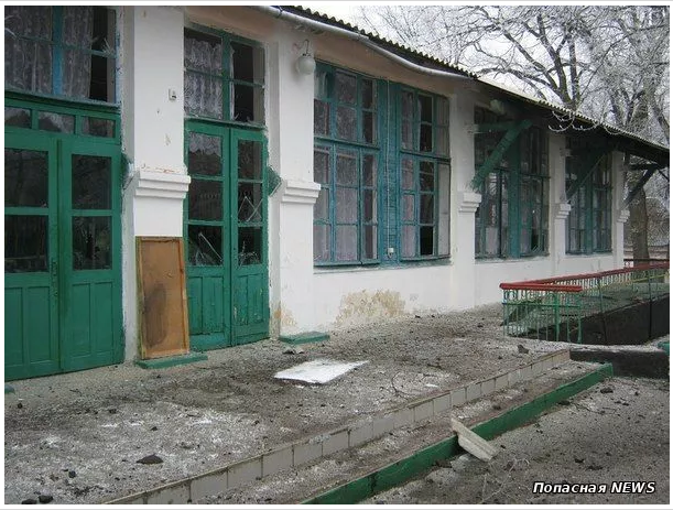 Боевики ударили "Градом" по детской здравнице в Попасной: фото последствий