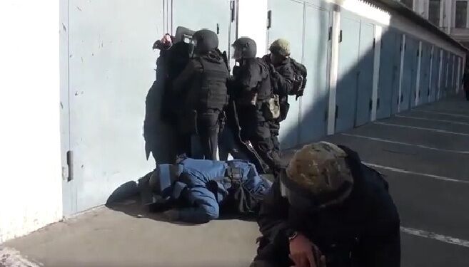 Киев охраняют три бронегруппы: опубликовано видео их тренировок
