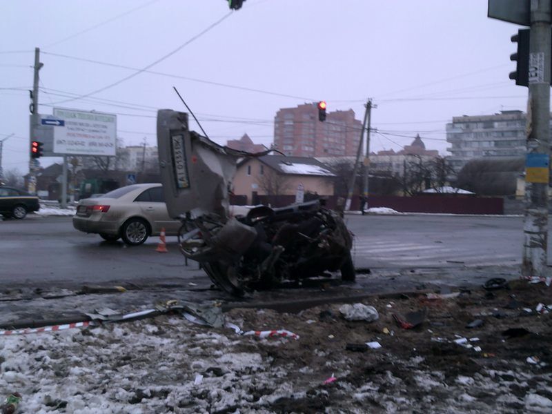 В ДТП на Киевщине погибли четыре человека: подробности аварии