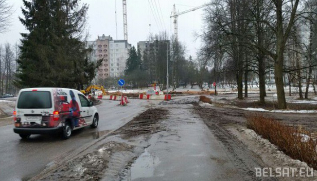 Строители в Минске снесли Ленина, хоть памятник им и не мешал 