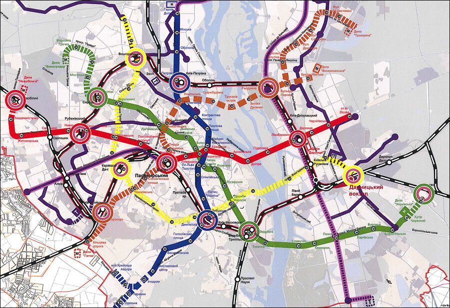 В сети появились редкие схемы киевского метро: с 1958 по 2015 годы