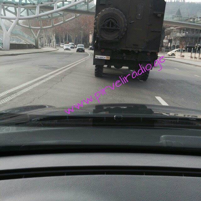 Российские военные грузовики засекли в центре Тбилиси: опубликованы фото