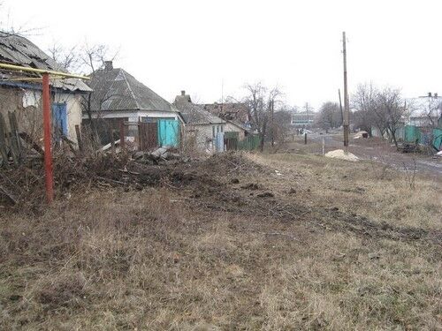 Опубликованы фото и видео разбитых террористами Попасной и поселка возле Дебальцево
